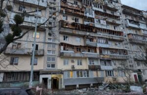 Ukraine-Russia War Russian Drone Attack Kills 3 in Kyiv